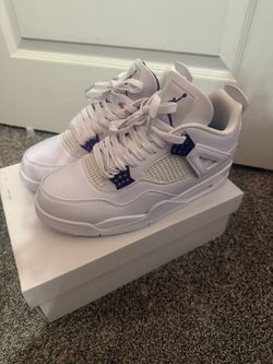 Air Jordan 4 metallic purple