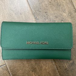 NEW Michael Kors Leather Wallet