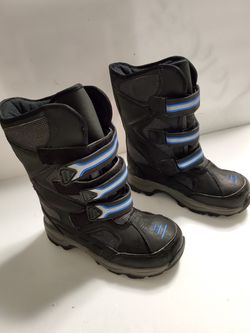 Snow boot size 3 boy