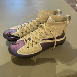 Nike Vapor Untouchable Football Cleats 