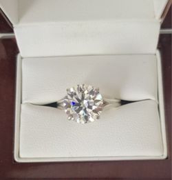 New 5ct Certified Moissanite Diamond Ring, Size 7