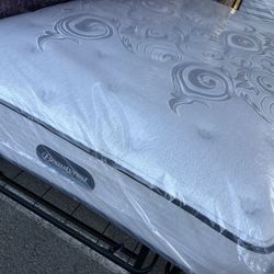 Full Size mattress Beautyrest !! New 