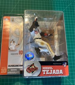 McFARLANE MIGUEL TEJADA BALTIMORE ORIOLES SERIES 10 FIGURE BASEBALL MIB VARIANT