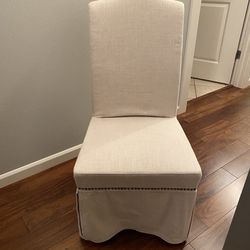 Upholstery Chair 