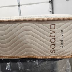 LIKE NEW! Saatva Zenhaven King Mattress - Delivery Available