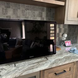 Sony 32 Inch Google TV/ Computer Monitor 