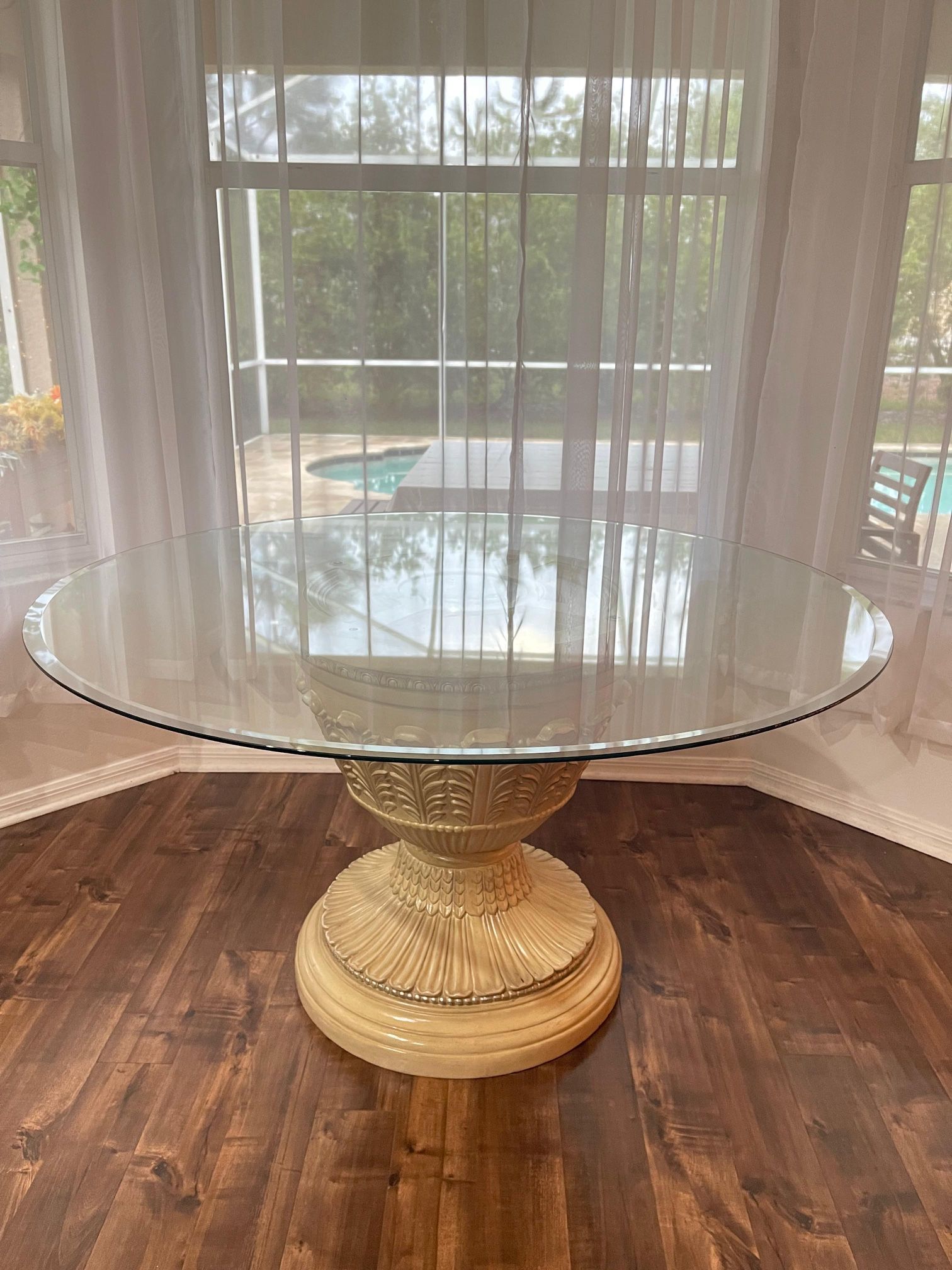 Dinning Table