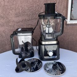Ninja Blender & Food Processor CO905KS New Never Used