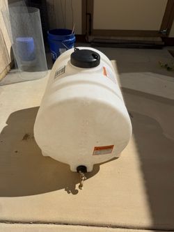 35 gallon water tank