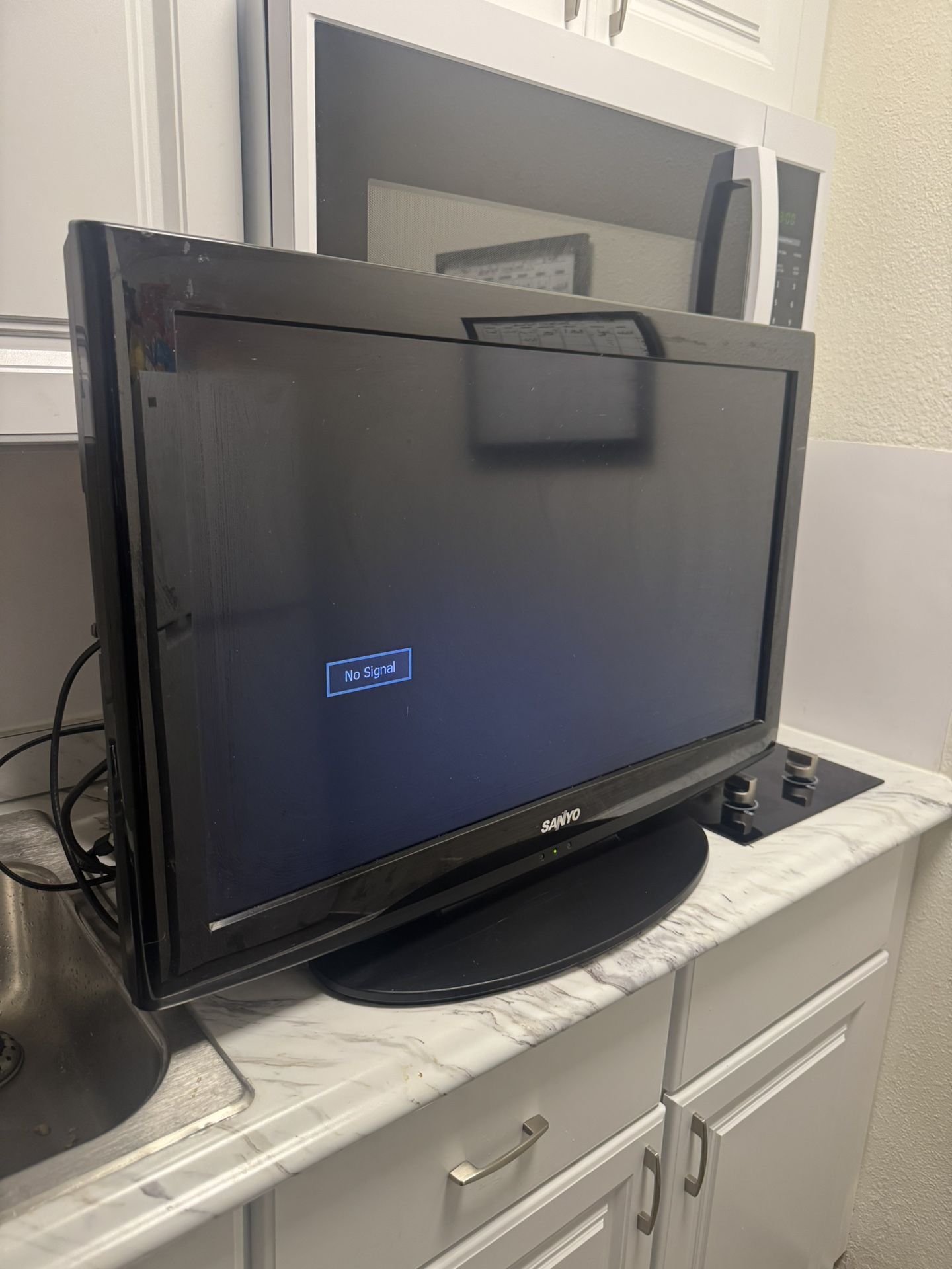 28β Vizio Flatscreen FREE DELIVERY