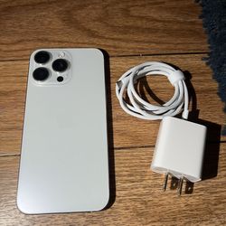 iPhone 15 Pro Max Unlocked