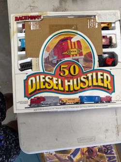 Vintage Bachmann "Diesel Hustler" HO Scale Electric Train Set - 50 Pieces - Santa Fe