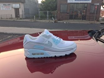 Brand New And Original Women Nike Air Max's 90" Sneakers Sizes 9