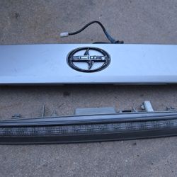 2006 Scion Tc Rear Plastic And Light 