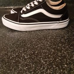 Vans womens 7.5 Good Condition 