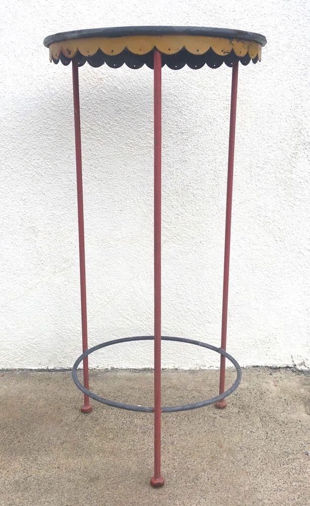 Selling our set of the MOST COOL vintage metal patio or indoor furniture you'll ever see; this listing is for the PLANT STAND. It's 13" diameter at t