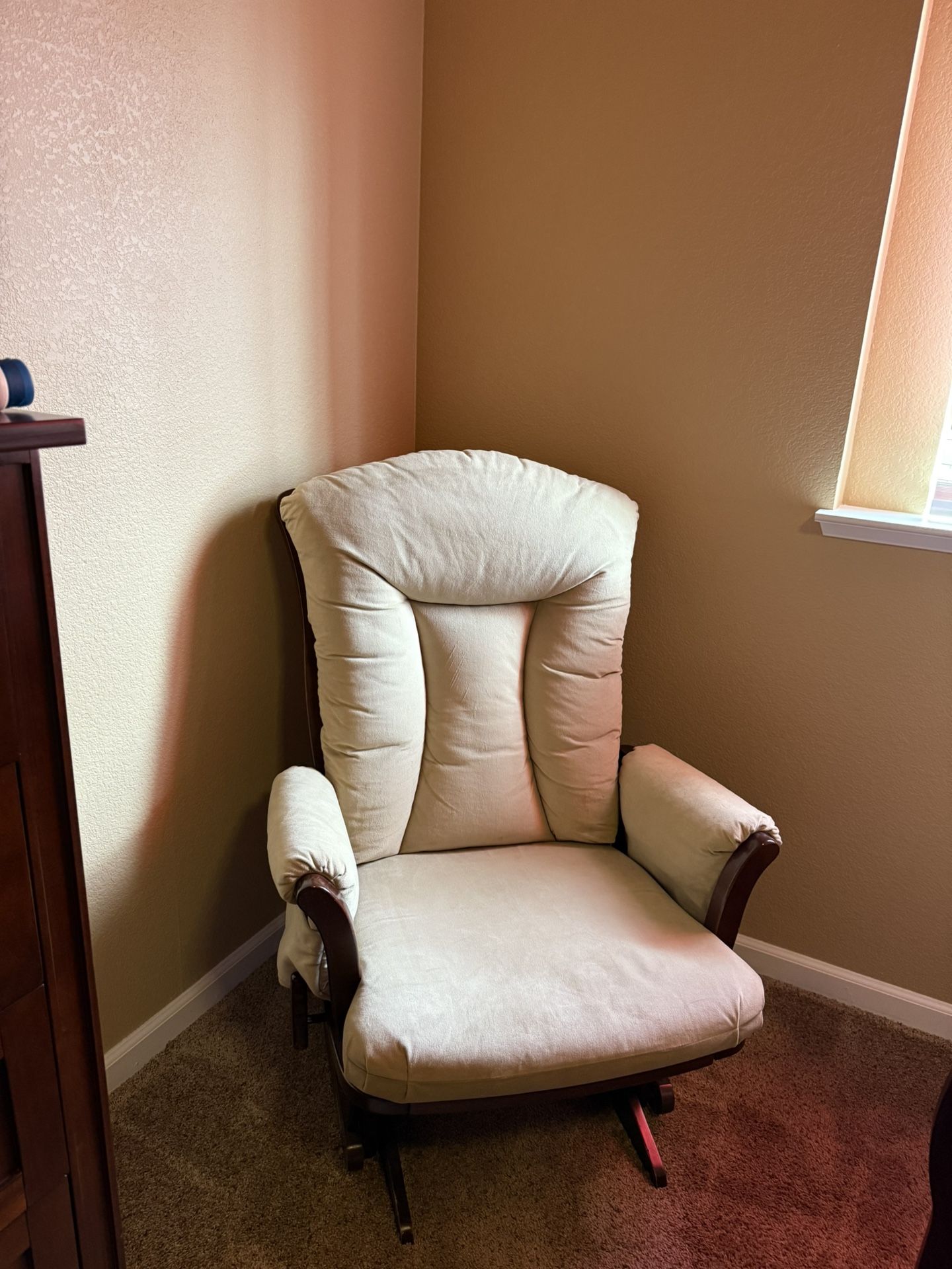 Nursing rocking chair