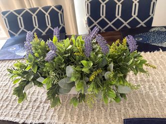 LAVENDER SILK  PLANT FLORAL CENTER PIECE
