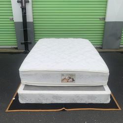 Queen Size Bed + Metal