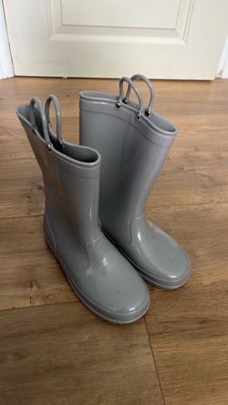 Gray Kids Rain Boots with Loop Handles Size 4