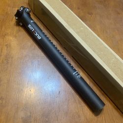 New Carbon Fiber Bike Seat Post 