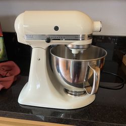 KitchenAid  Artisan Stand Mixer