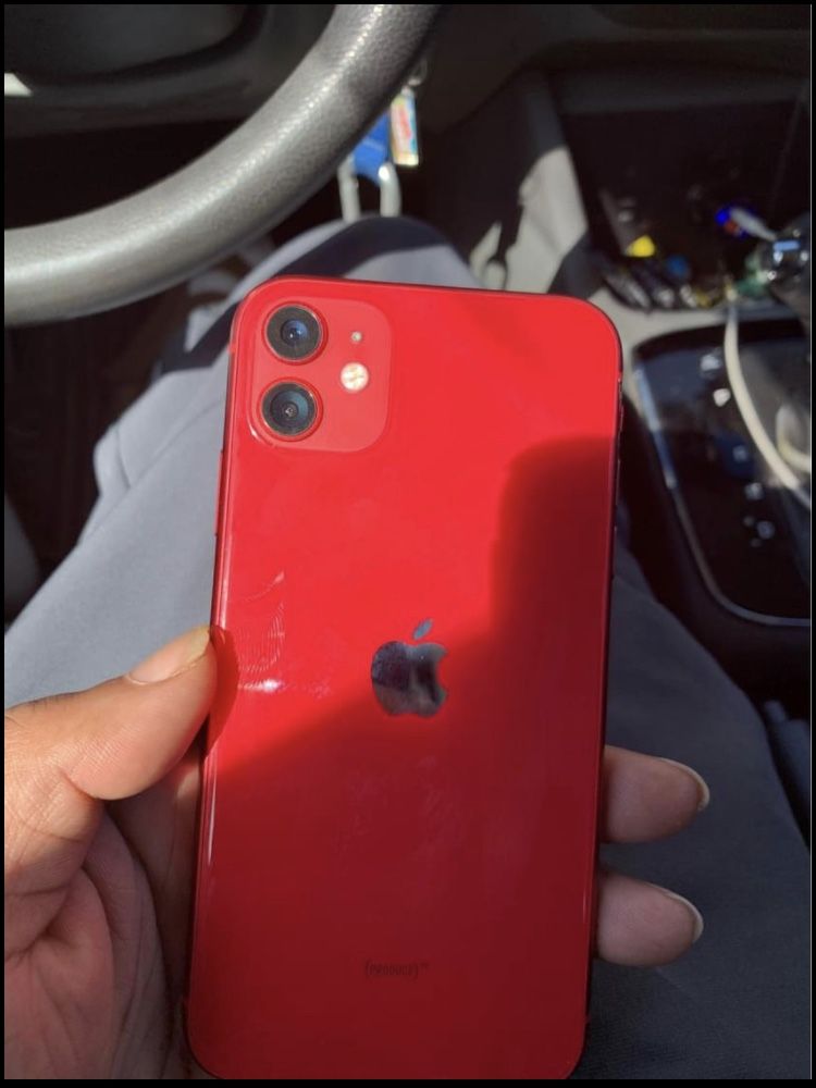 iPhone 11 mint condition product red