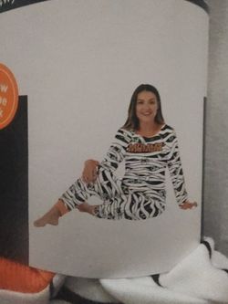 Women's Adult Mummy Pajamas Set. Size 3x 