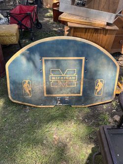 Basketball Backboard “Michigan Wolverines”