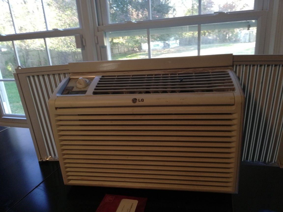 LG Air conditioner for window