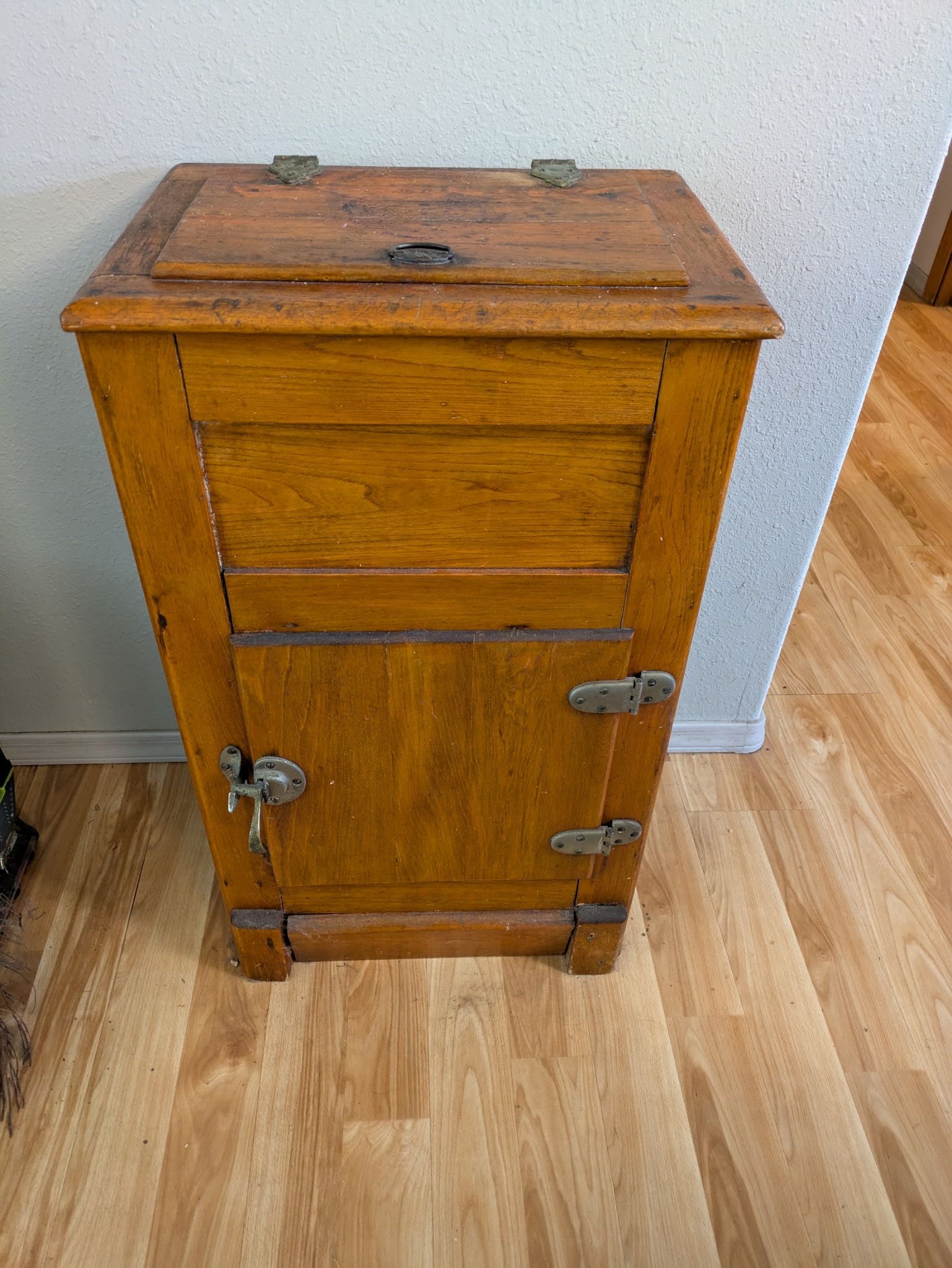 Early 1900s Antique Ice Box