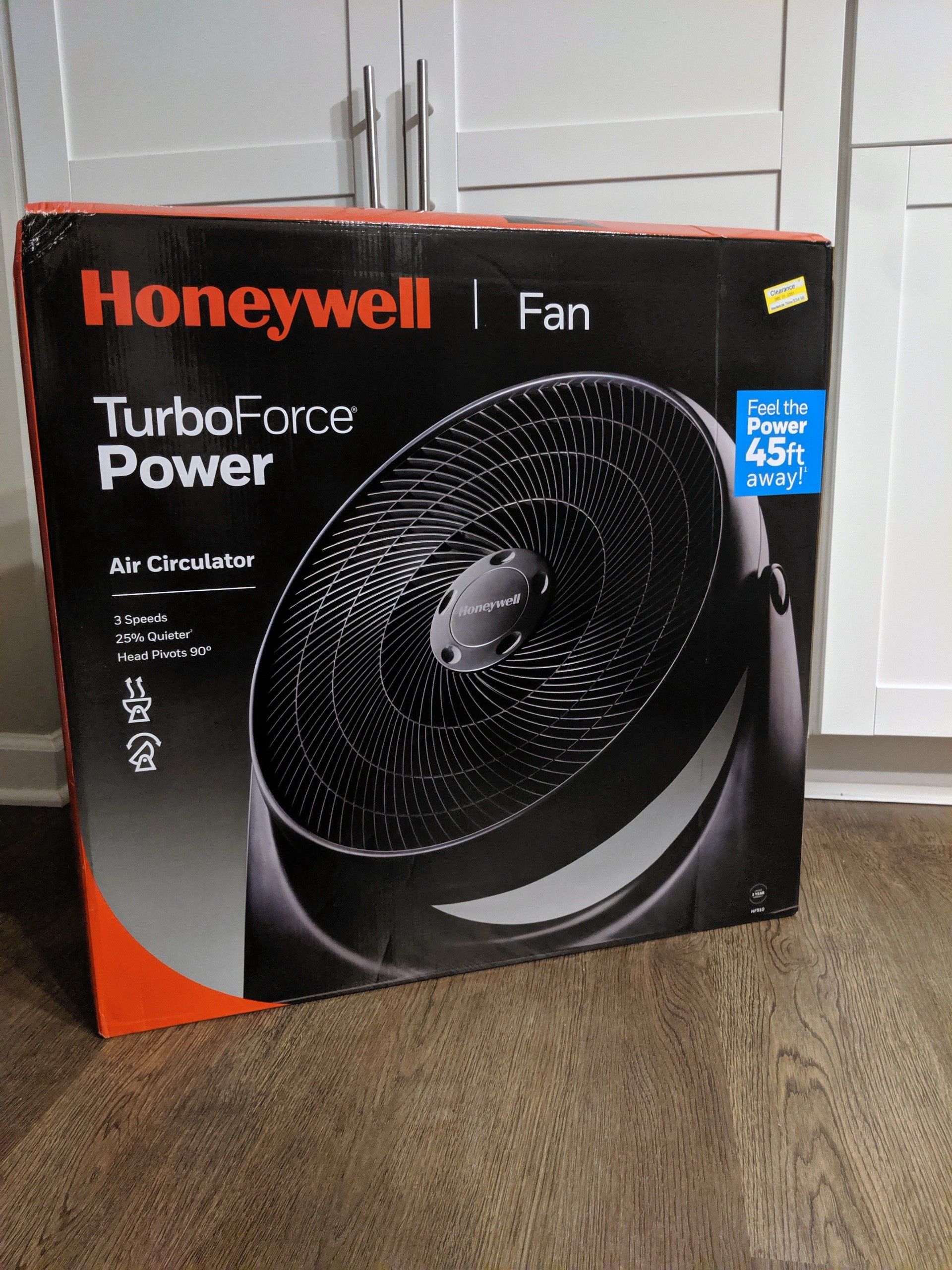 LARGE Honeywell Floor FAN Turbo Force power to 45ft