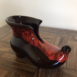 Red/Black Ceramic Shoe