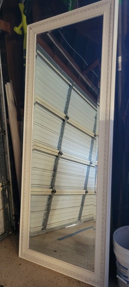 31x78 White Wood .mirror