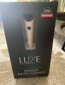 Makeup brush cleaner new newer used