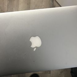 MacBook Air i5 1.6GHz 11" (Early 2015) 128GB 