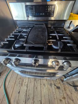 Gas stove
