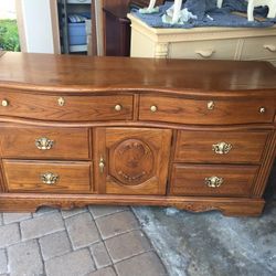 Solid Oak Dresser And Night stands 
