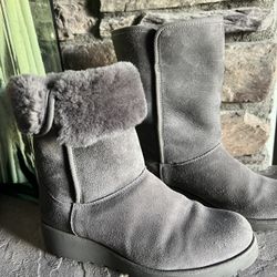 Ugg Boots - Women's Gray Size 6