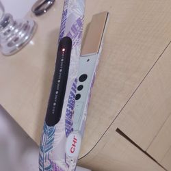 Chi Tropical Design Ionic Digital Flat Iron Hair Straightener
