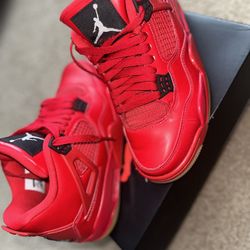 Air Jordan 4 Red