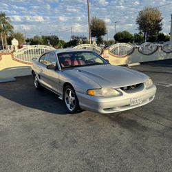 1998 Ford Mustang