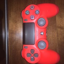 2 PS4 Controllers