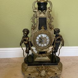 Antique Bronze Sculpture Two Angel Boy Mechanical Table Mantel Clock Candlestick