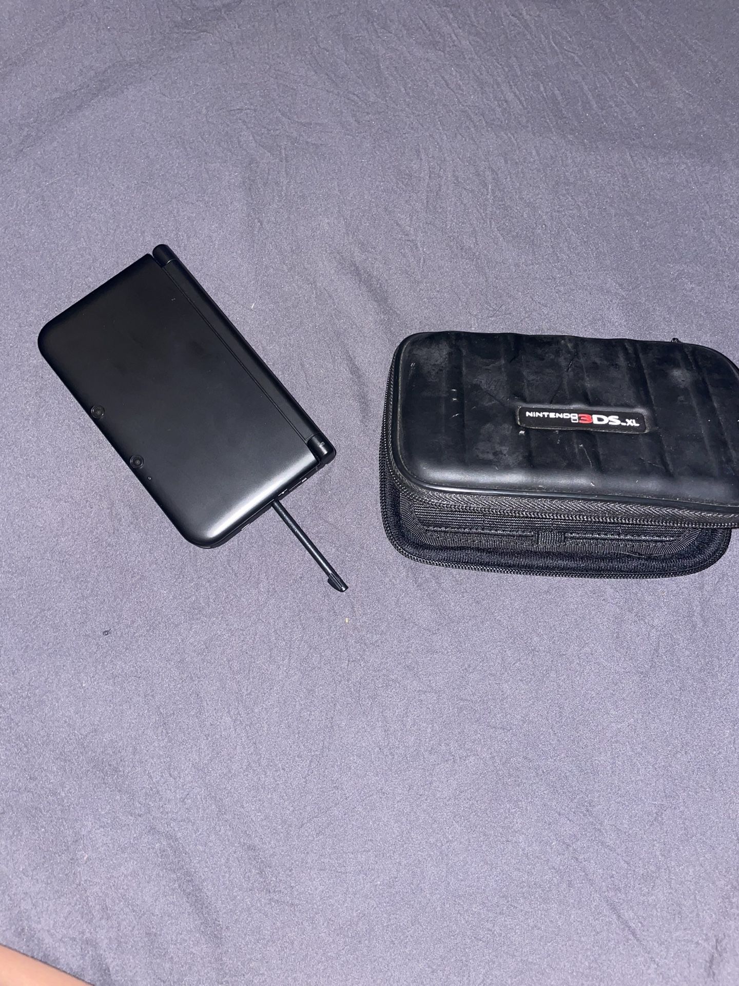 3 DS w Stylus, Case