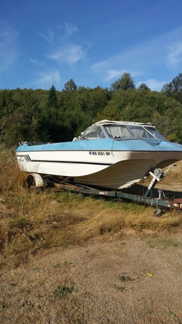 18 fiberform tri hull for Sale in Onalaska, WA OfferUp