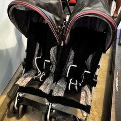 Jeep Scout Double Stroller, Lunar Burgundy
