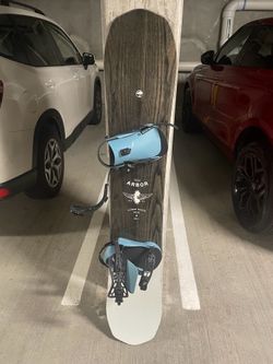 Arbor Element Rocker 155cm Snowboard + Burton Freestyle Bindings – Excellent Condition