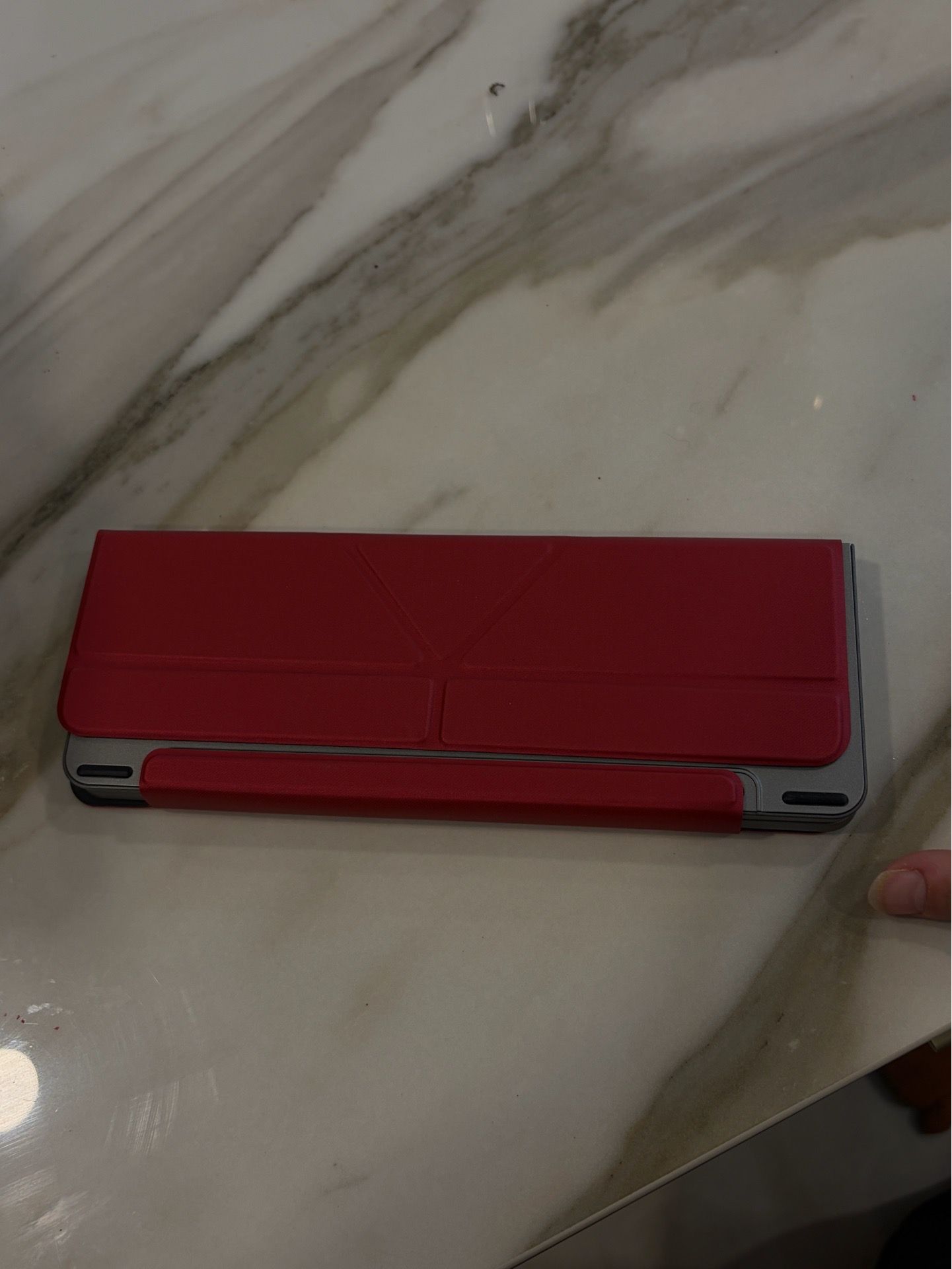 Tablet keyboard case