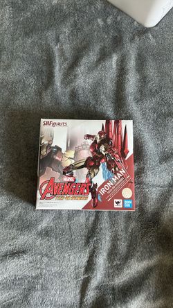 Tech on iron man figure